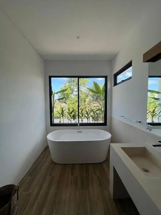 Grande Villa Moderne 5 Chambres Ungasan  0*, Ungasan (Bali) Indonesia