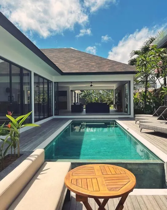 Grande Villa Moderne 5 Chambres Ungasan  0*, Ungasan (Bali)