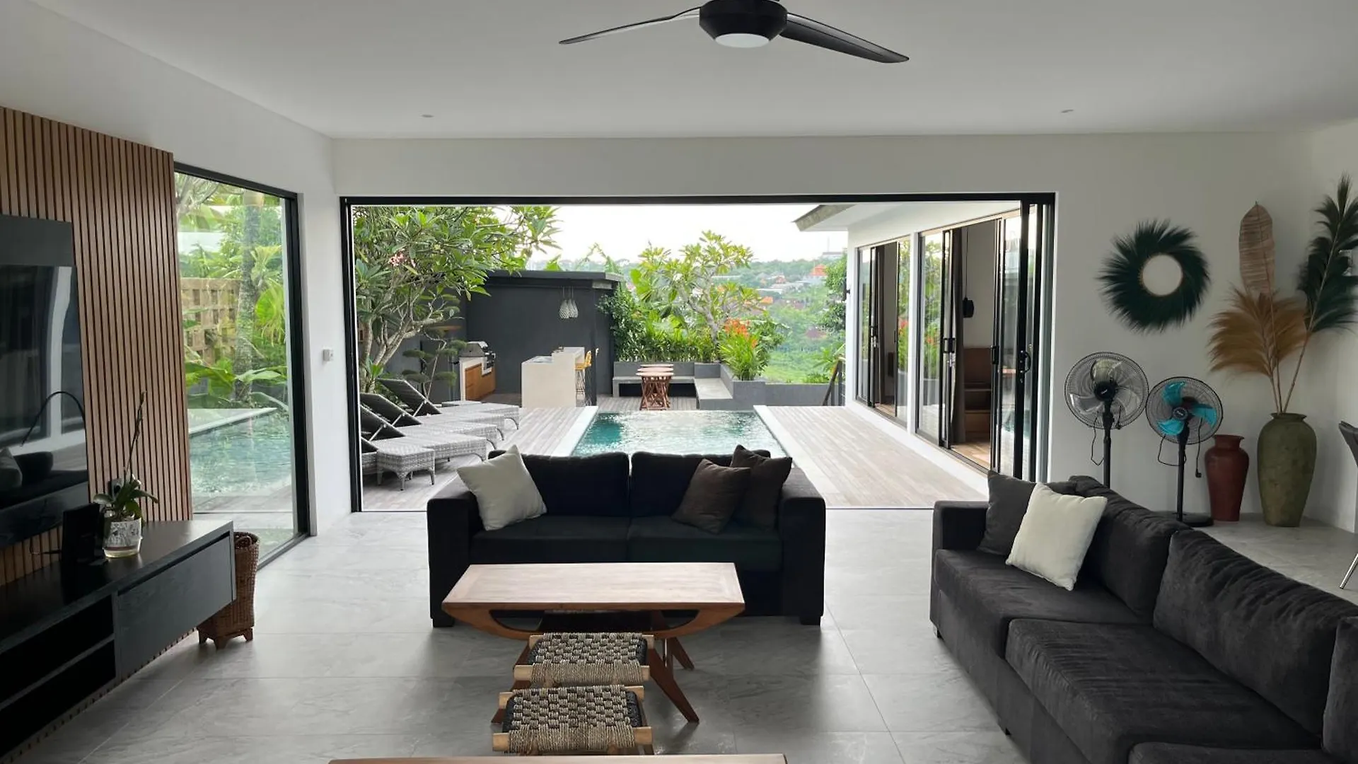 Grande Villa Moderne 5 Chambres Ungasan  0*, Ungasan (Bali) Indonesia